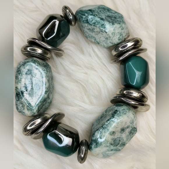 Statement Chunky Lucite Necklace And Elastic Bracelet Blue Teal Set Of 2 - Picture 4 of 8